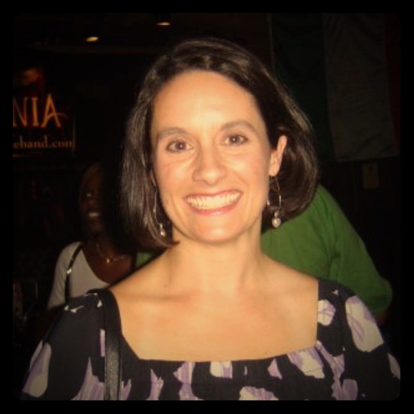 Meet your Posher, Tracey - Picture 1 of 1